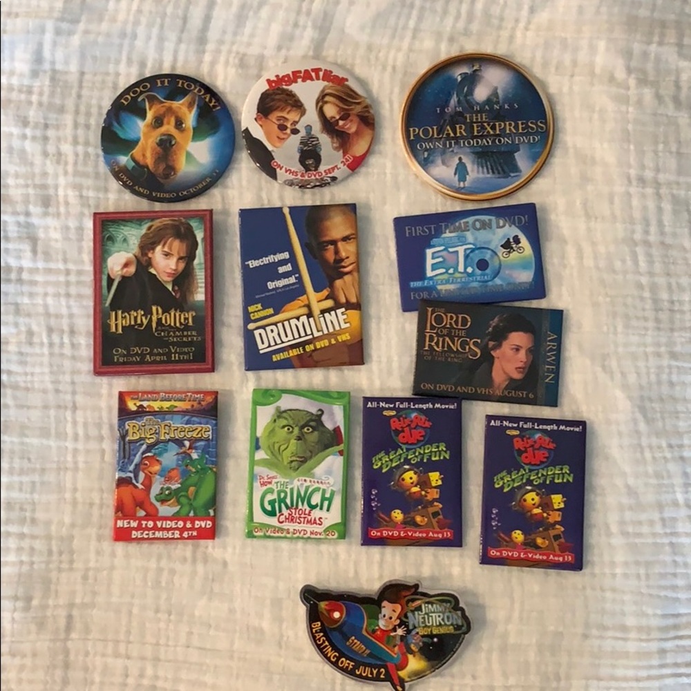 12 movie promotional pins